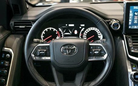 Toyota Land Cruiser, 2023 год, 13 450 000 рублей, 18 фотография