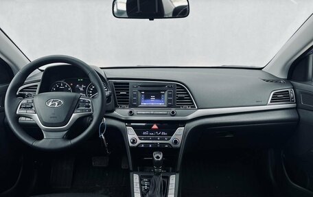 Hyundai Elantra VI рестайлинг, 2017 год, 1 595 000 рублей, 28 фотография