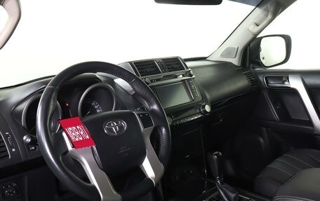 Toyota Land Cruiser Prado 150 рестайлинг 2, 2015 год, 3 797 000 рублей, 16 фотография