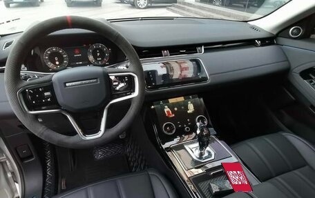 Land Rover Range Rover Evoque II, 2023 год, 5 750 000 рублей, 2 фотография