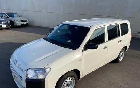 Toyota Probox I, 2019 год, 780 000 рублей, 2 фотография
