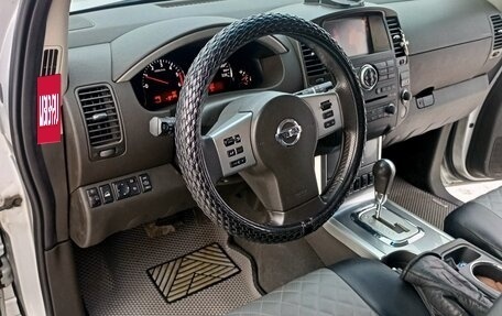 Nissan Pathfinder, 2010 год, 1 650 000 рублей, 10 фотография