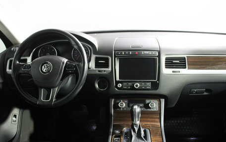 Volkswagen Touareg III, 2015 год, 3 299 000 рублей, 12 фотография