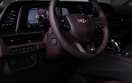 Cadillac Escalade V, 2023 год, 16 016 018 рублей, 12 фотография