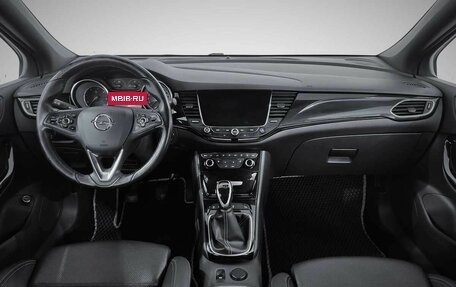 Opel Astra K, 2017 год, 1 333 000 рублей, 3 фотография