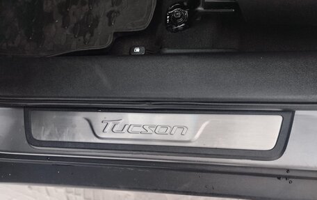 Hyundai Tucson III, 2012 год, 11 фотография