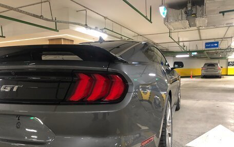 Ford Mustang VI рестайлинг, 2021 год, 7 фотография