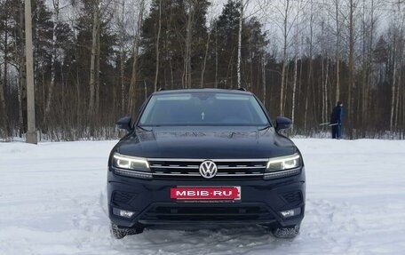Volkswagen Tiguan II, 2019 год, 3 350 000 рублей, 4 фотография