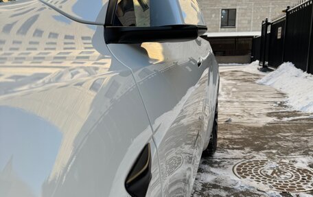 Tesla Model Y I, 2020 год, 4 000 000 рублей, 23 фотография