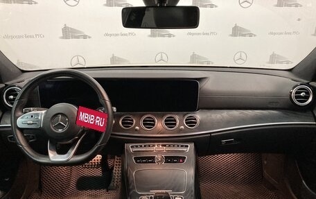 Mercedes-Benz E-Класс, 2019 год, 3 499 000 рублей, 8 фотография