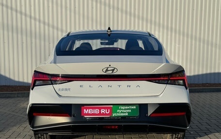 Hyundai Elantra, 2023 год, 2 595 000 рублей, 8 фотография