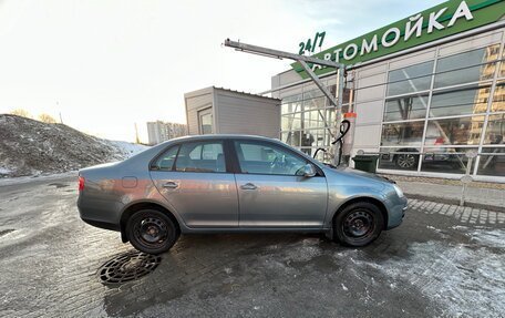 Volkswagen Jetta VI, 2008 год, 775 000 рублей, 2 фотография
