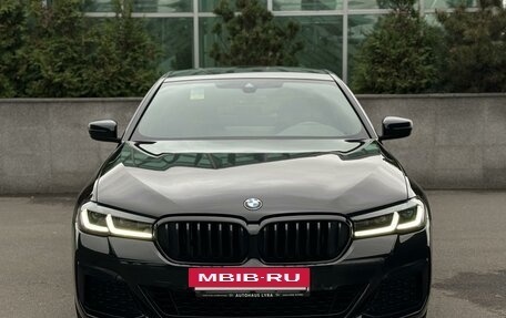BMW 5 серия, 2020 год, 6 880 000 рублей, 2 фотография
