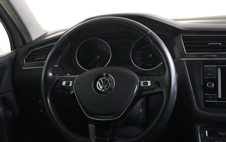 Volkswagen Tiguan II, 2018 год, 2 650 000 рублей, 17 фотография