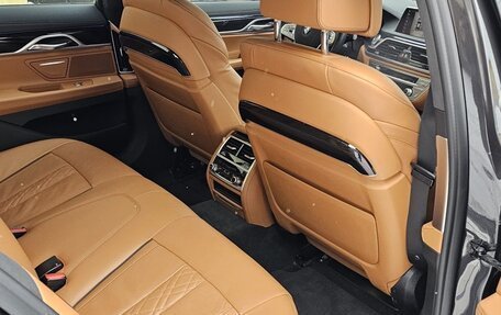 BMW 7 серия, 2018 год, 5 500 000 рублей, 6 фотография