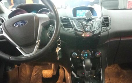 Ford Fiesta, 2015 год, 979 000 рублей, 5 фотография