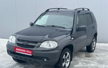 Chevrolet Niva I рестайлинг, 2018 год, 970 000 рублей, 3 фотография