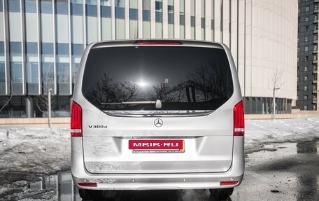 Mercedes-Benz V-Класс, 2023 год, 9 900 000 рублей, 4 фотография