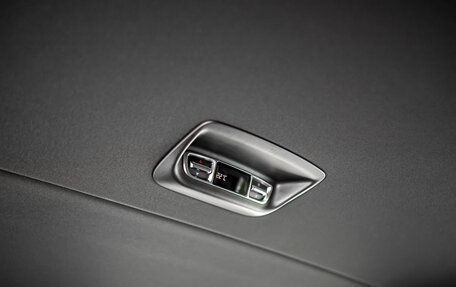 Mercedes-Benz V-Класс, 2023 год, 9 900 000 рублей, 25 фотография