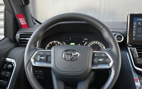 Toyota Land Cruiser, 2023 год, 15 300 000 рублей, 10 фотография