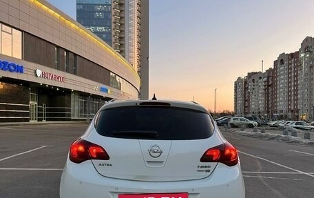 Opel Astra J, 2010 год, 900 000 рублей, 7 фотография