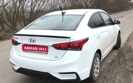 Hyundai Solaris II рестайлинг, 2018 год, 1 500 000 рублей, 5 фотография