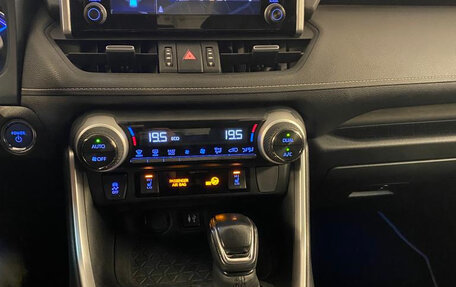 Toyota RAV4, 2019 год, 9 фотография