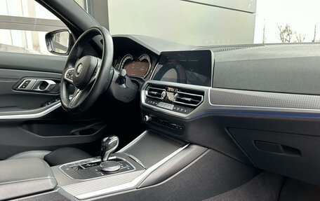 BMW 3 серия, 2019 год, 3 799 000 рублей, 13 фотография