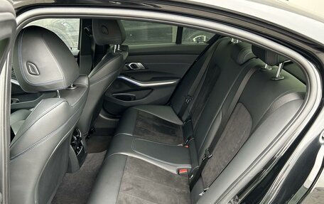 BMW 3 серия, 2019 год, 3 799 000 рублей, 12 фотография