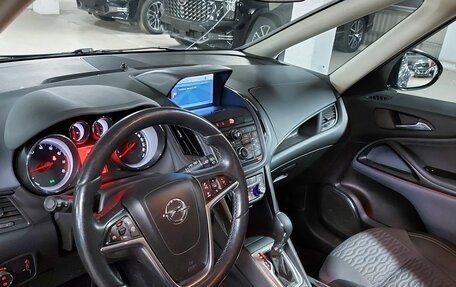 Opel Zafira C рестайлинг, 2013 год, 1 349 000 рублей, 10 фотография