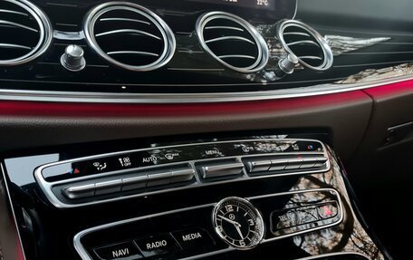 Mercedes-Benz E-Класс AMG, 2017 год, 5 200 000 рублей, 25 фотография