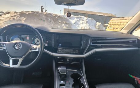 Volkswagen Touareg III, 2019 год, 4 550 000 рублей, 16 фотография
