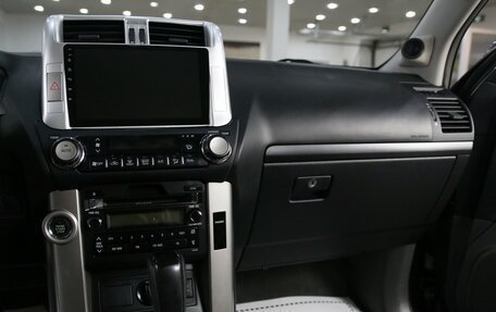 Toyota Land Cruiser Prado 150 рестайлинг 2, 2012 год, 2 349 000 рублей, 11 фотография