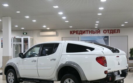 Mitsubishi L200 IV рестайлинг, 2011 год, 1 099 000 рублей, 4 фотография