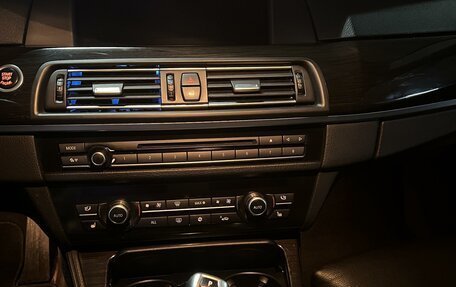 BMW 5 серия, 2010 год, 1 810 000 рублей, 9 фотография