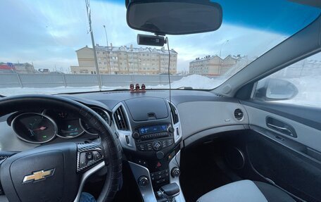 Chevrolet Cruze II, 2013 год, 990 000 рублей, 10 фотография