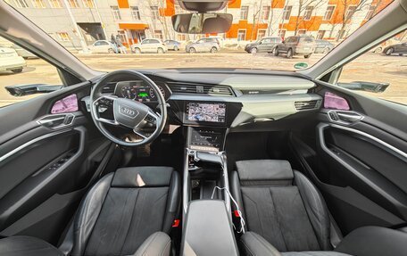 Audi e-tron I, 2021 год, 5 555 555 рублей, 14 фотография