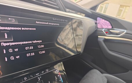 Audi e-tron I, 2021 год, 5 555 555 рублей, 9 фотография