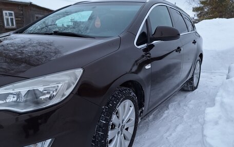 Opel Astra J, 2011 год, 799 000 рублей, 4 фотография