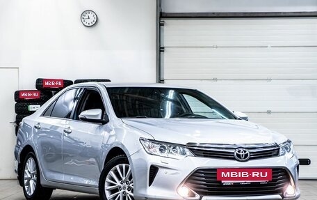 Toyota Camry, 2015 год, 2 225 000 рублей, 2 фотография