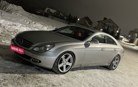 Mercedes-Benz CLS, 2004 год, 1 500 000 рублей, 5 фотография