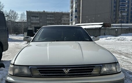 Toyota Vista, 1992 год, 270 000 рублей, 2 фотография