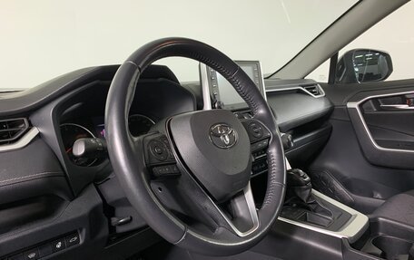 Toyota RAV4, 2020 год, 3 249 000 рублей, 12 фотография