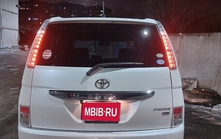 Toyota ISis I, 2012 год, 1 860 000 рублей, 6 фотография