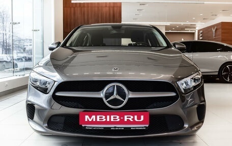 Mercedes-Benz A-Класс, 2019 год, 2 649 000 рублей, 2 фотография