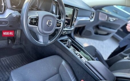Volvo V60 Cross Country II, 2020 год, 2 890 000 рублей, 24 фотография