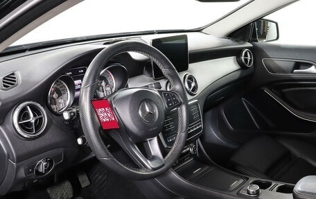 Mercedes-Benz GLA, 2016 год, 2 158 000 рублей, 13 фотография