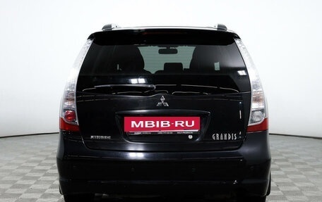 Mitsubishi Grandis, 2008 год, 1 030 000 рублей, 6 фотография