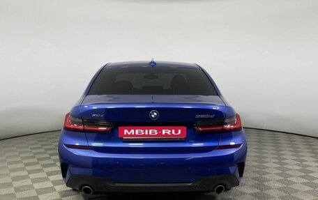 BMW 3 серия, 2018 год, 4 097 000 рублей, 6 фотография