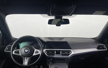 BMW 3 серия, 2018 год, 4 097 000 рублей, 9 фотография